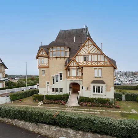 Apartment Le Grand Large By Interhome